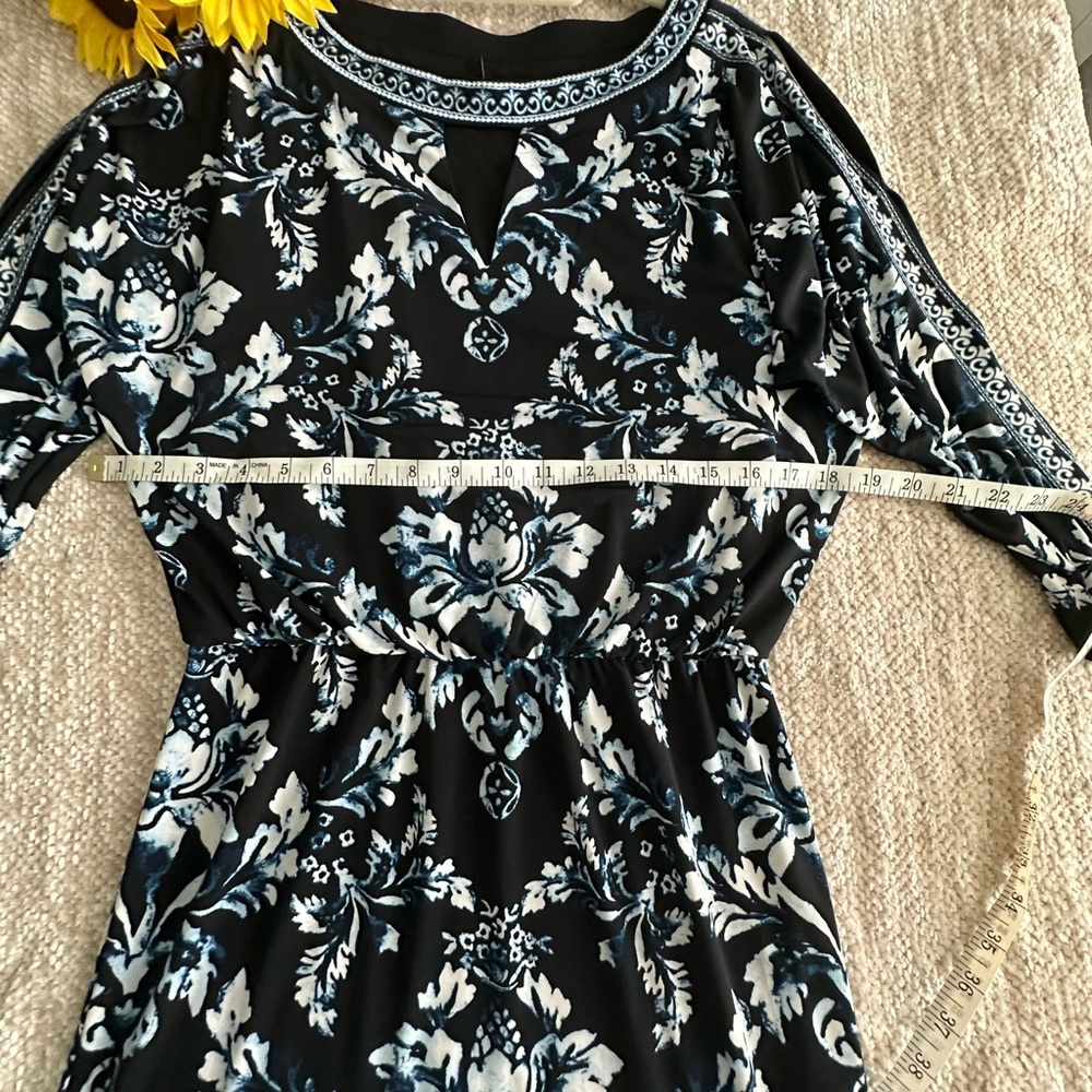 WHBM NWOT Multi-Colored Cold Shoulder Dress. Stunning! - Picture 9 of 15